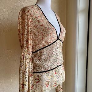 Vintage Y2K DKNY silk chiffon pink and ivory floral top with black details Sz 6